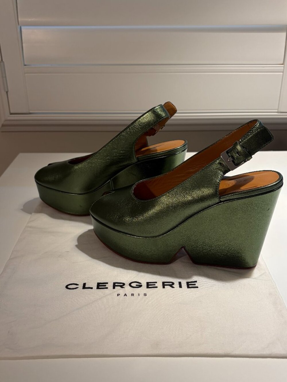 Clergerie Paris Metallic Green Lambskin Platform Sandals EU 38